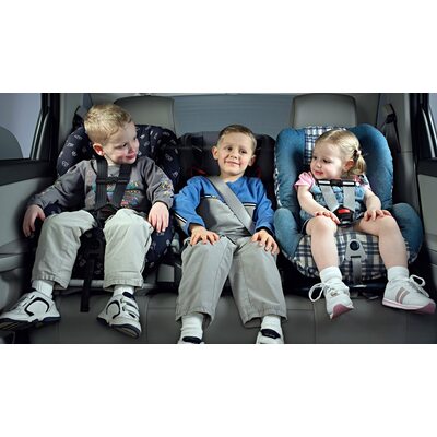 Детское кресло в машину купить в Алматы для безопасности Вашего ребенка