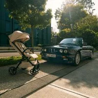 Прогулочная коляска TRVL LX BMW Nuna MICA