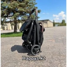 Прогулочная коляска компактно складывается MATRIX PITUSO Black